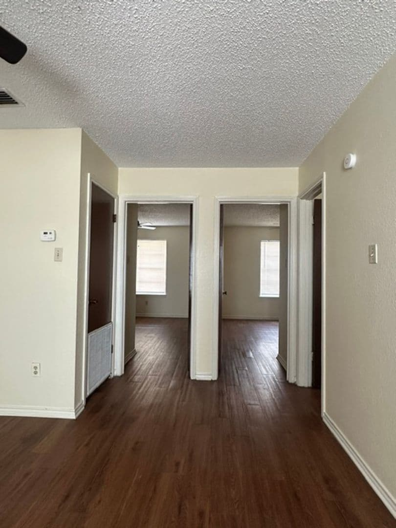McAllen Apartment: 620 E. Upas Ave.
