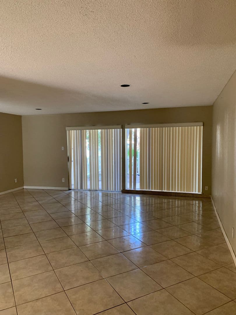 MCALLEN Apartment: 700 SUNSET