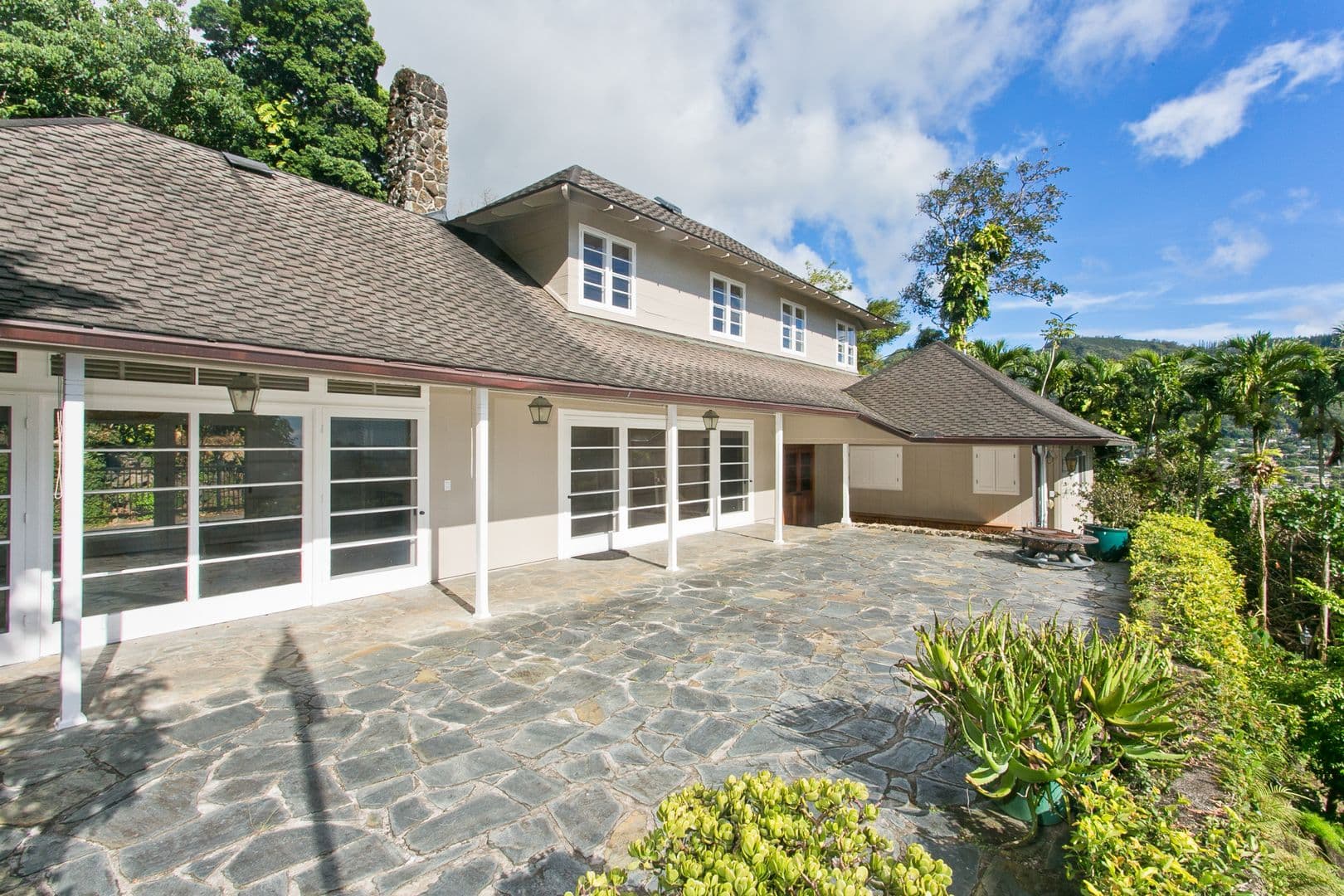 Honolulu House: 3125 Huelani Pl