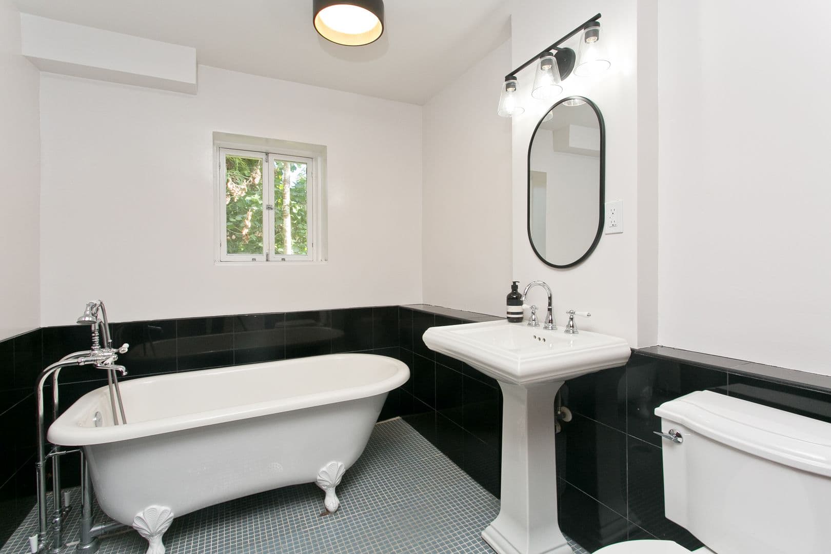 Honolulu House: 3125 Huelani Pl