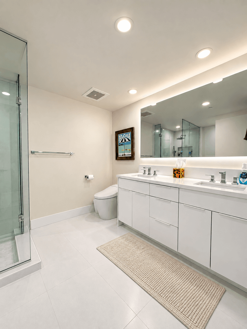 Honolulu House: 1551 Ala Wai Blvd.