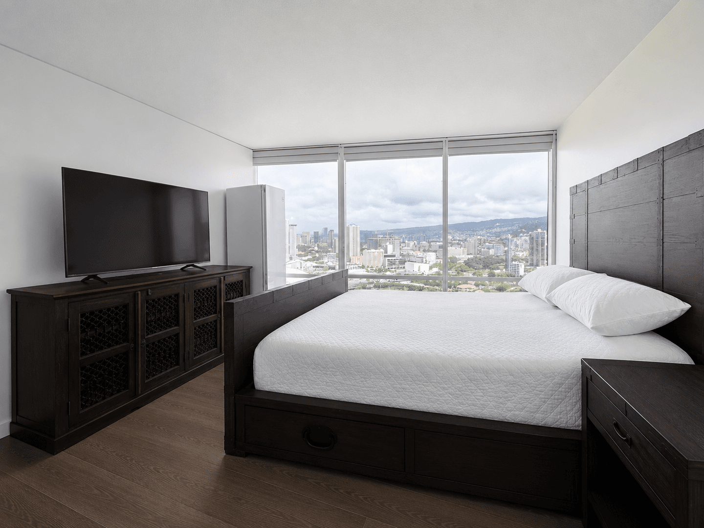 Honolulu House: 1288 Kapiolani Blvd. I-3608
