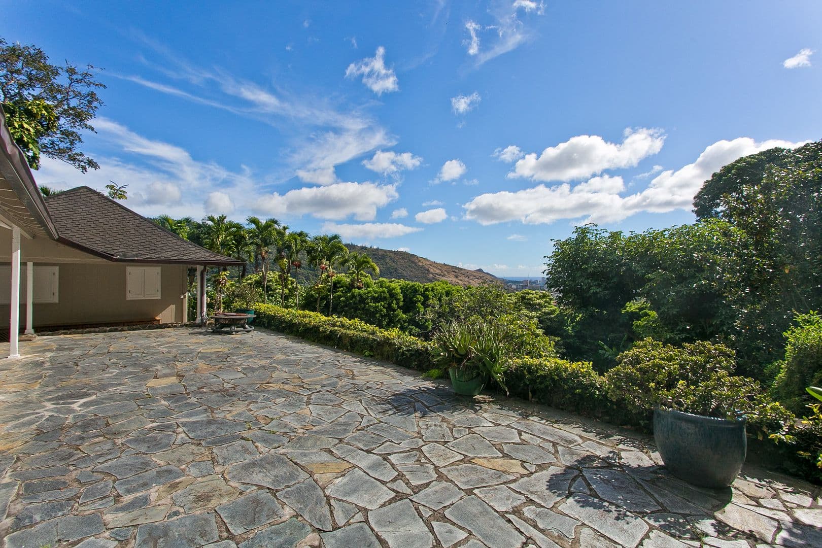Honolulu House: 3125 Huelani Pl