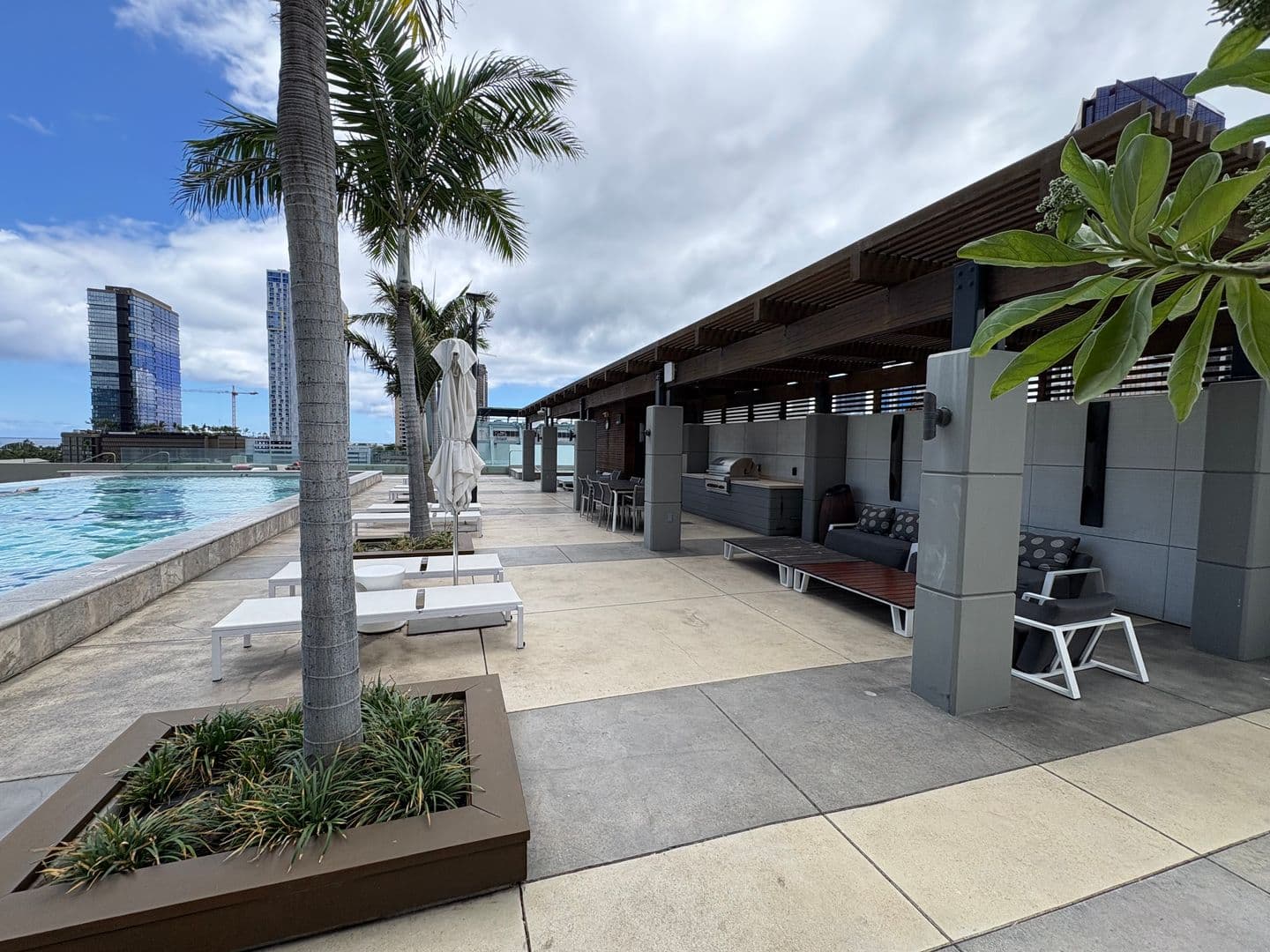 Honolulu House: 888 Kapiolani Blvd. Unit 2505