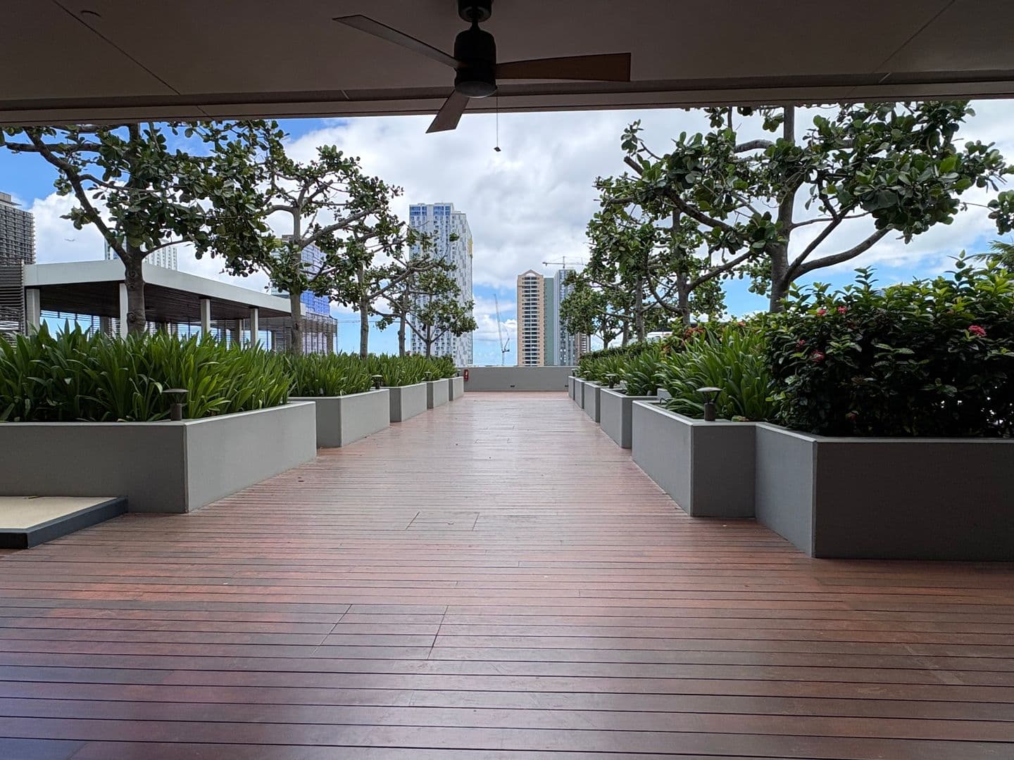 Honolulu House: 888 Kapiolani Blvd. Unit 2505