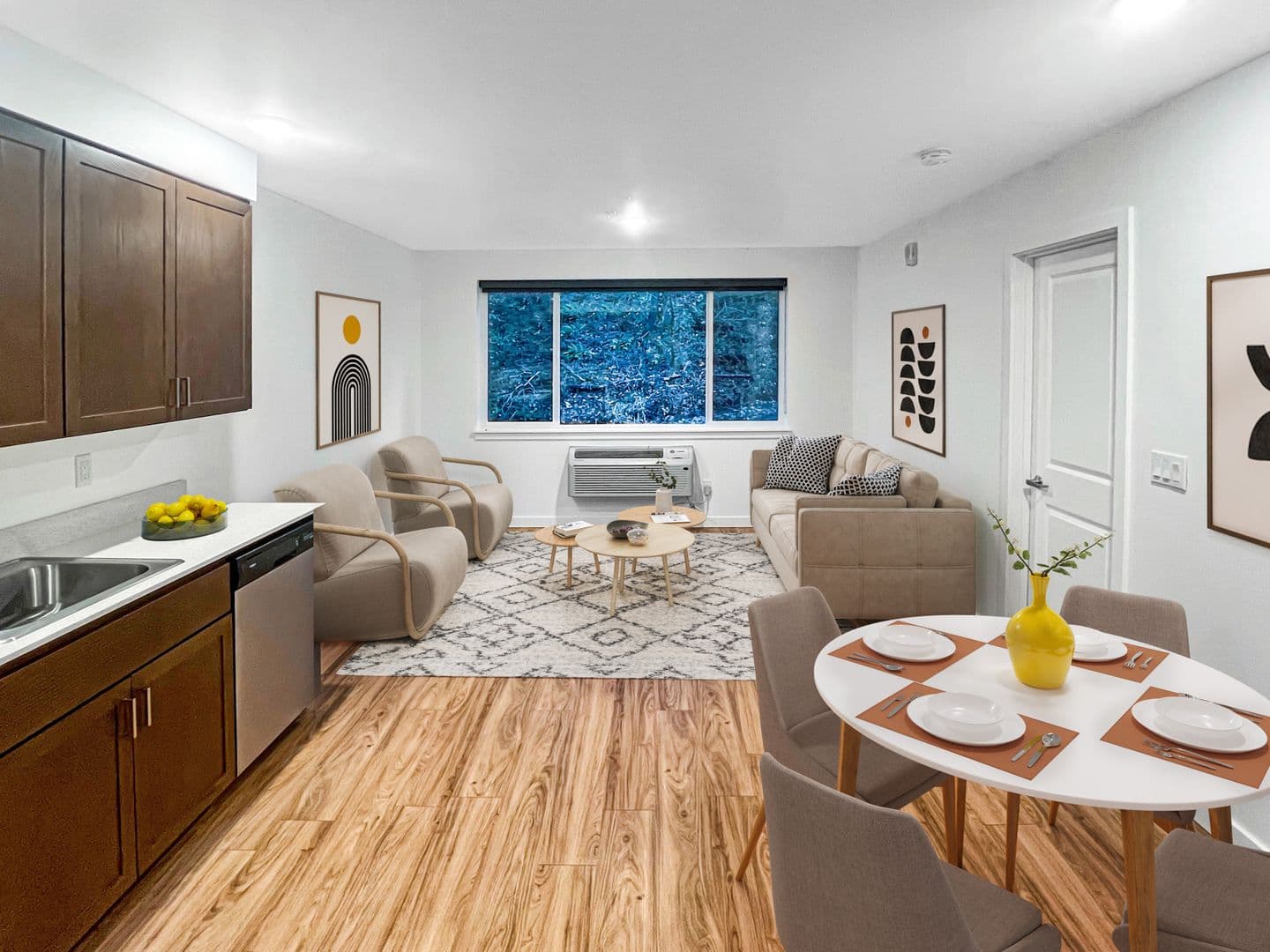 Hood River Apartment: 230 Clearwater Lane
