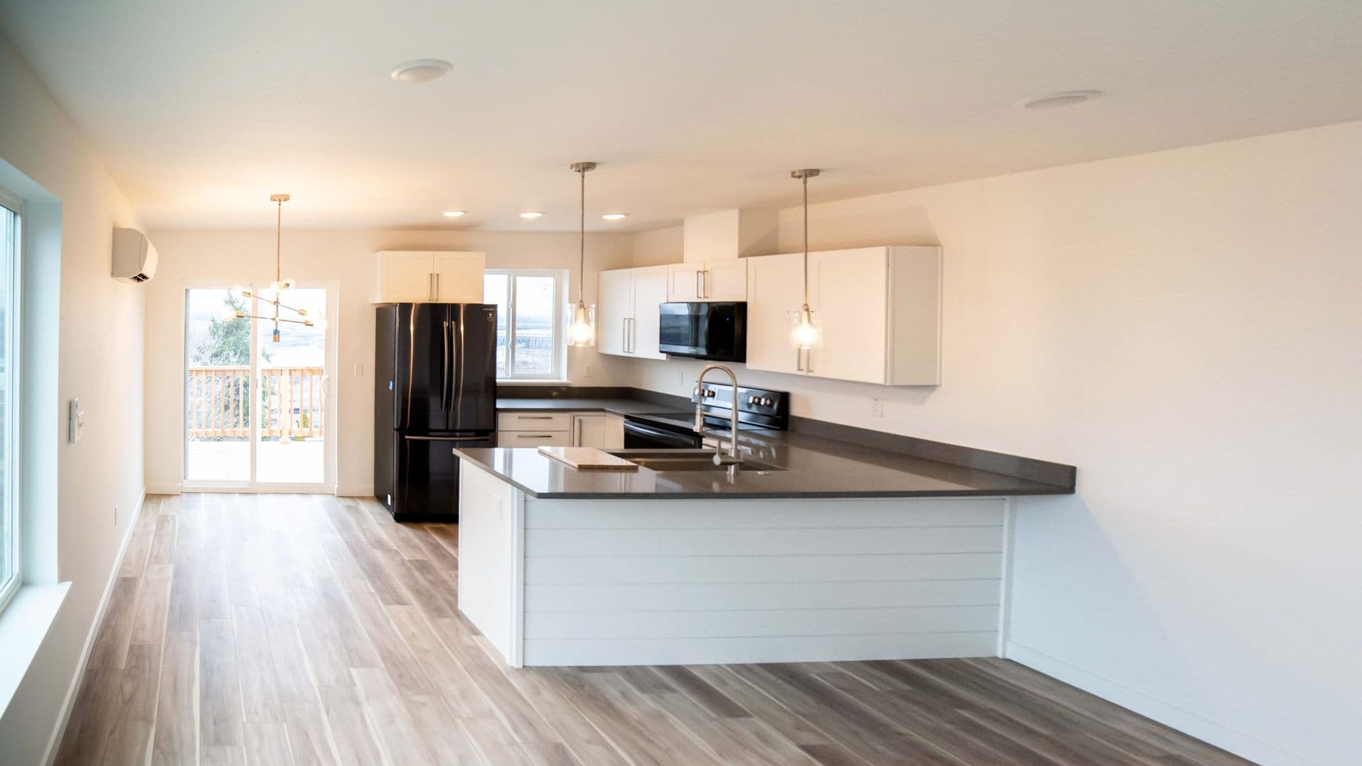 The Dalles House: 2725 E 9th St.