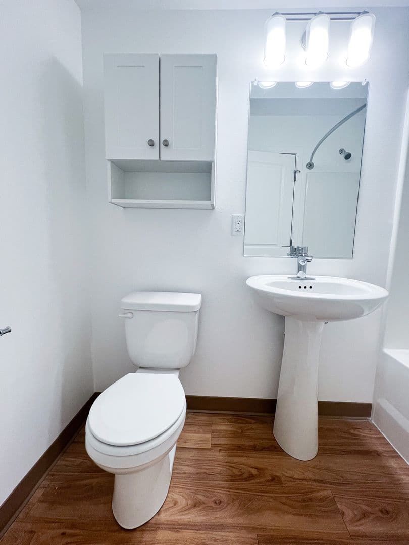Hood River Apartment: 230 Clearwater Lane