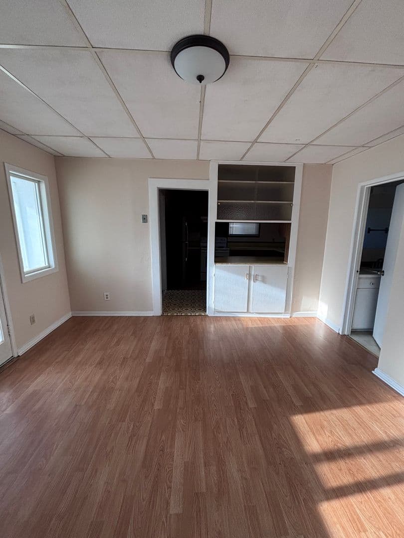 The Dalles House: 614 W 12th St.