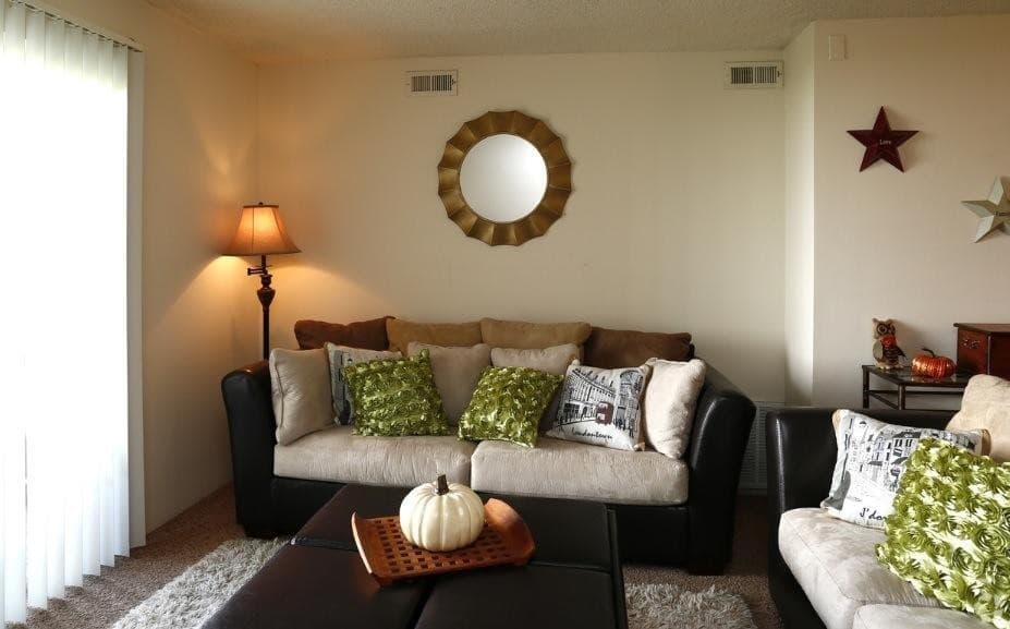 Cincinnati Apartment: 5380 Lees Crossing Drive