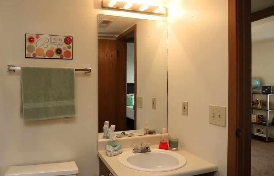 Cincinnati Apartment: 5332 Lees Crossing Drive