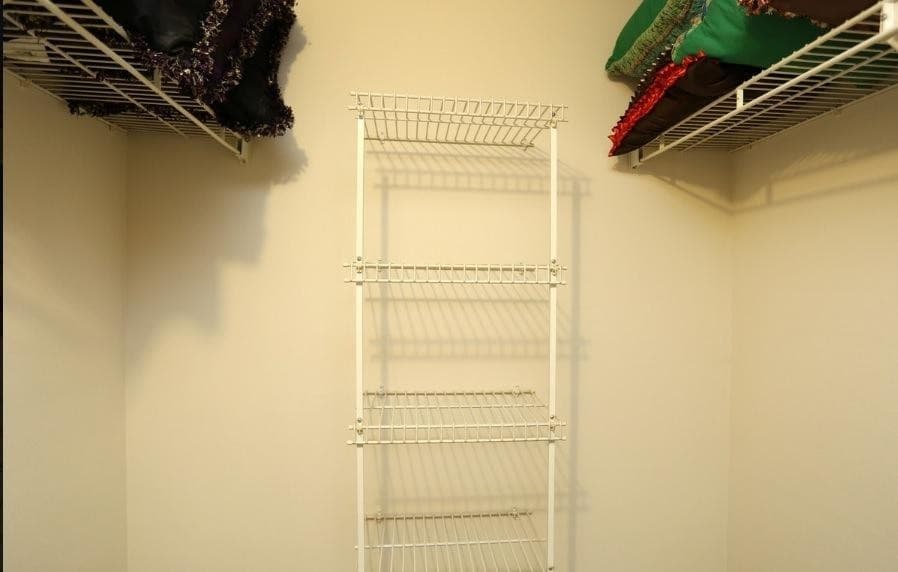 Cincinnati Apartment: 5332 Lees Crossing Drive