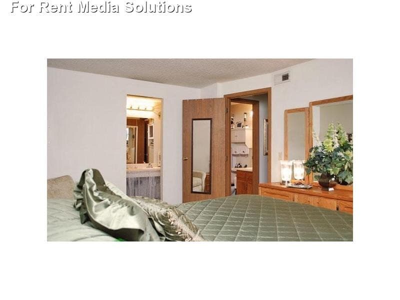Cincinnati Apartment: 5380 Lees Crossing Drive