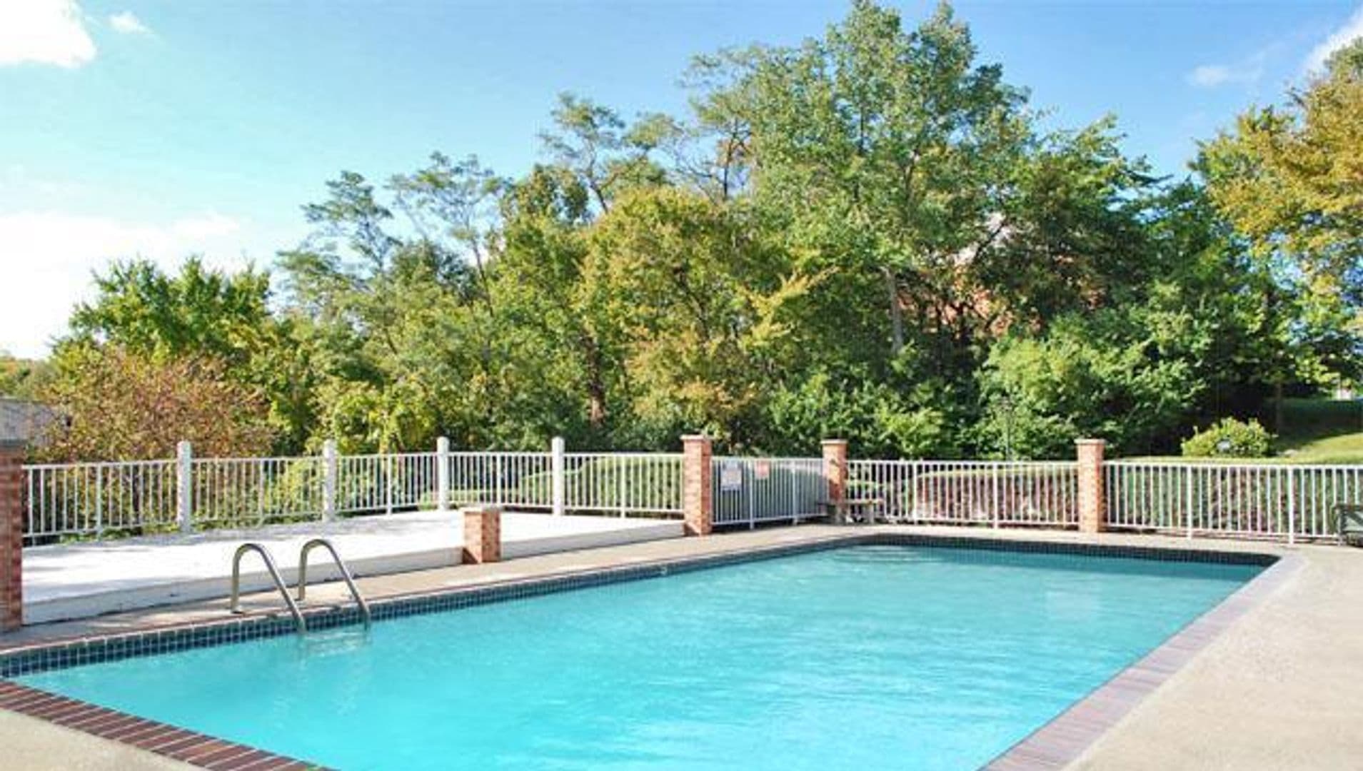 Cincinnati Apartment: 5410 Lees Crossing Drive