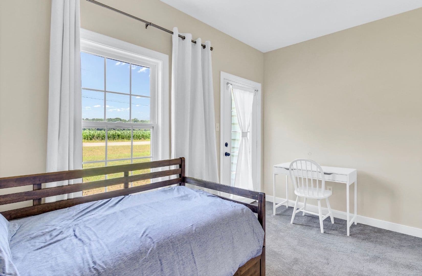 Kilmarnock Apartment: 710 James Jones Memorial Hwy