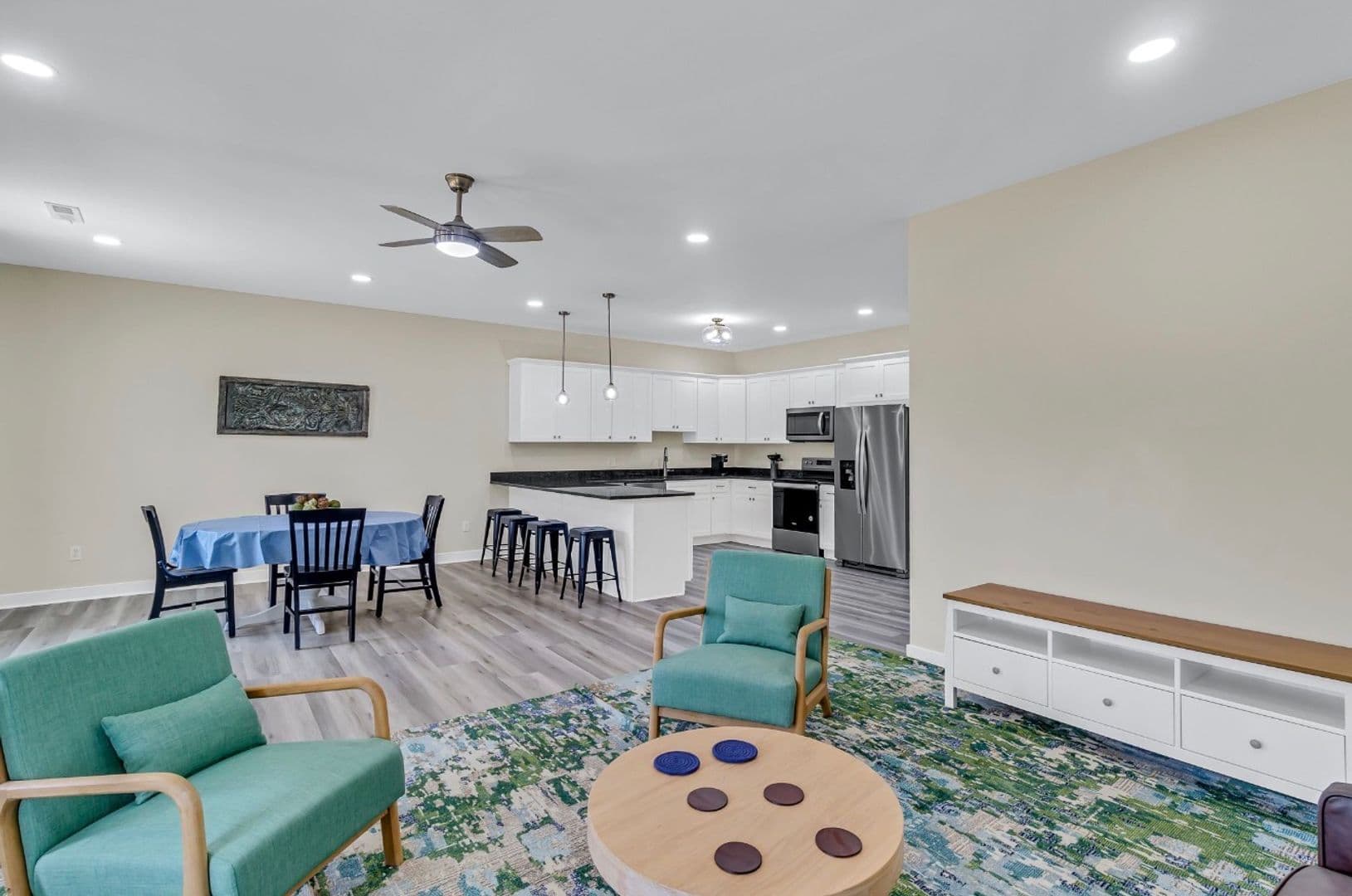 Kilmarnock Apartment: 710 James Jones Memorial Hwy