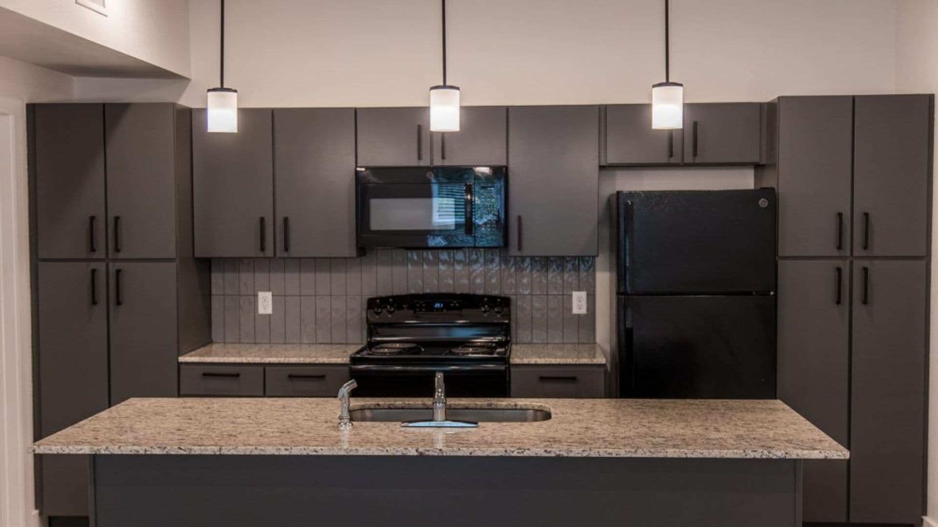 Fayetteville Apartment: 936 and 944 N Willis