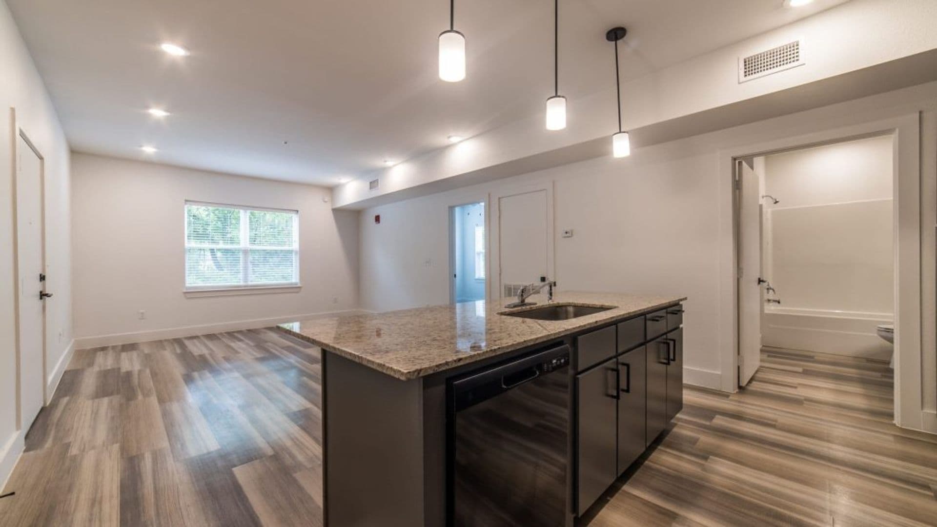 Fayetteville Apartment: 936 and 944 N Willis