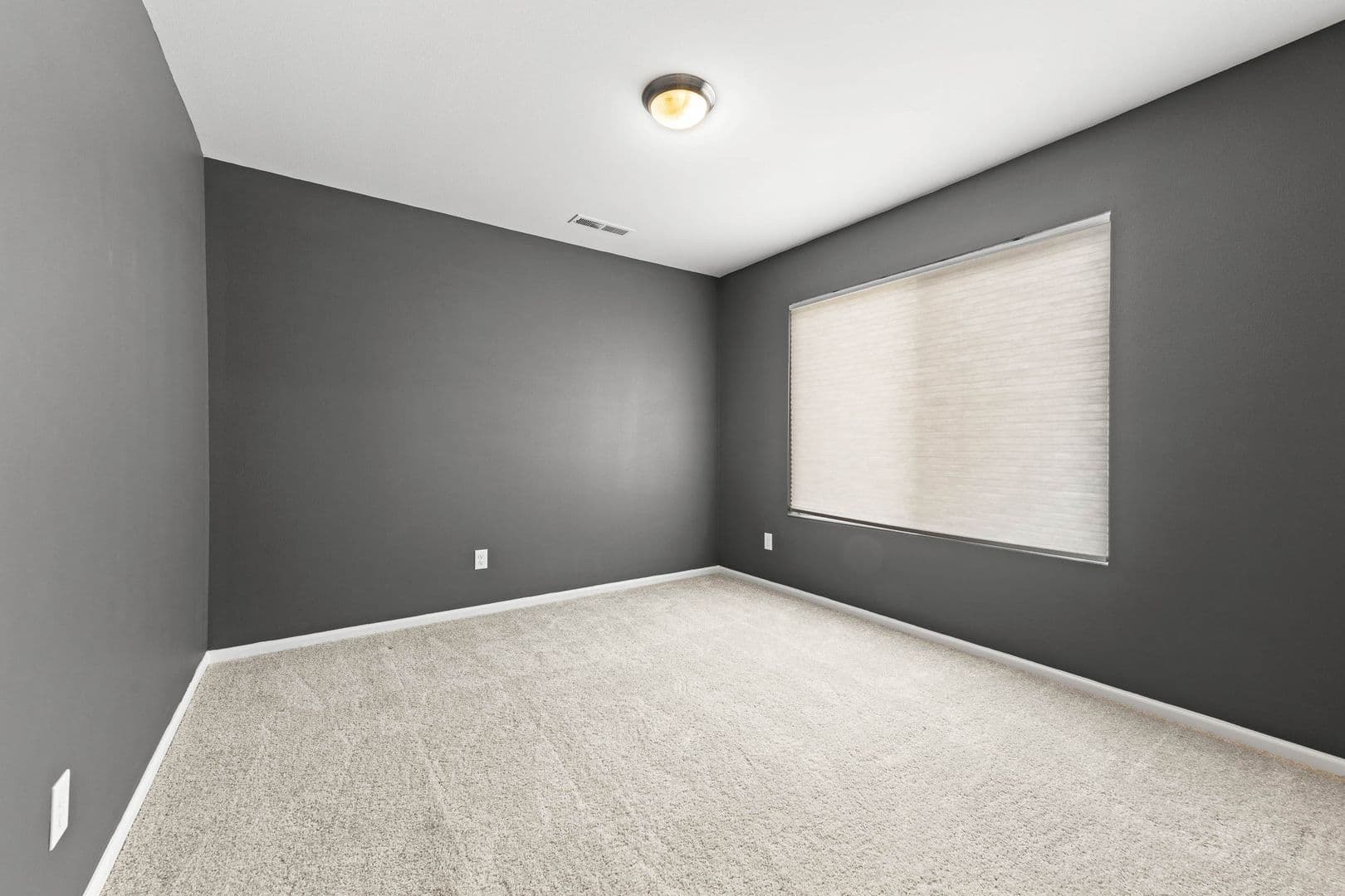 Yelm House: 15209 Prescott Loop SE