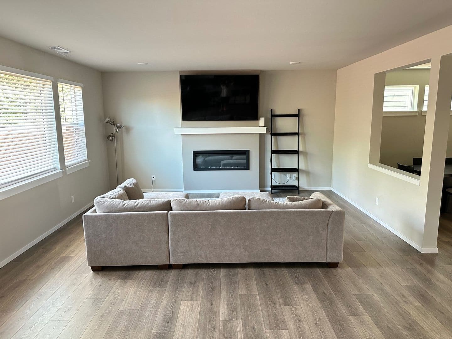 Olympia House: 2406 Hyde CT NE