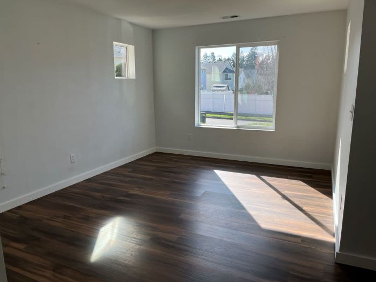 DuPont House: 1458 Brackenridge Avenue