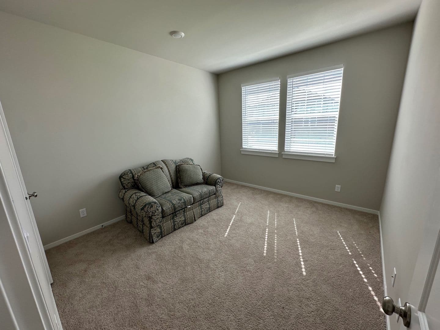 Olympia House: 2406 Hyde CT NE