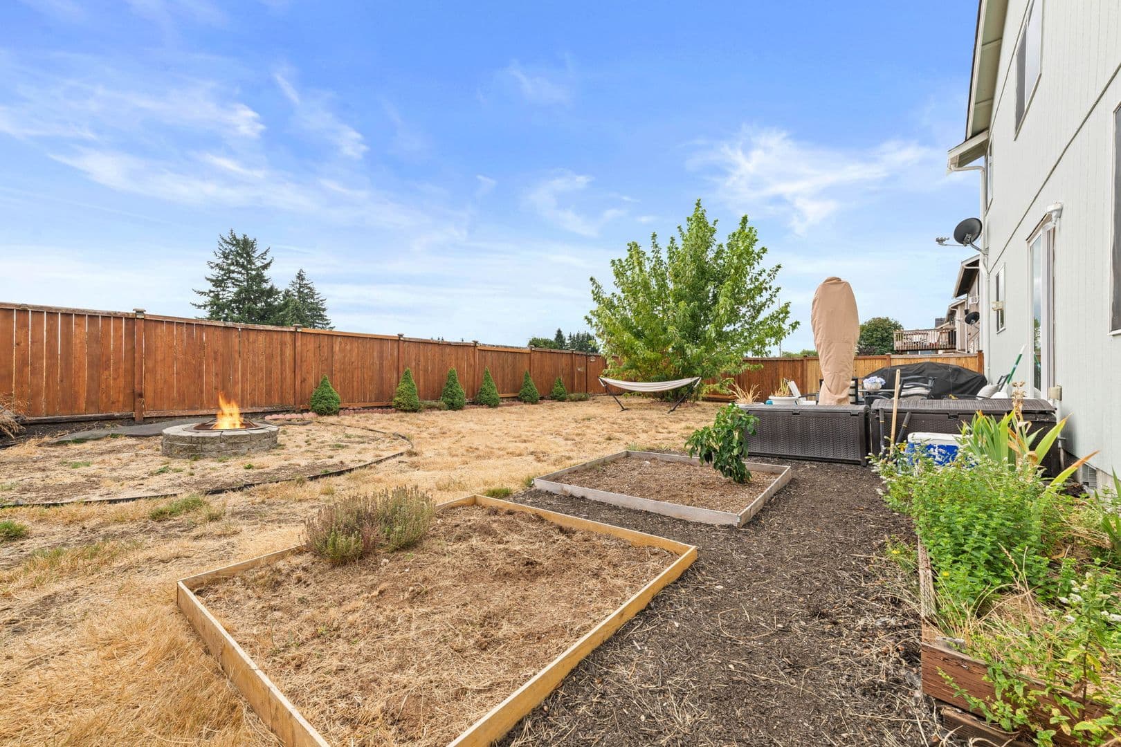 Yelm House: 16640 Rainier View DR SE