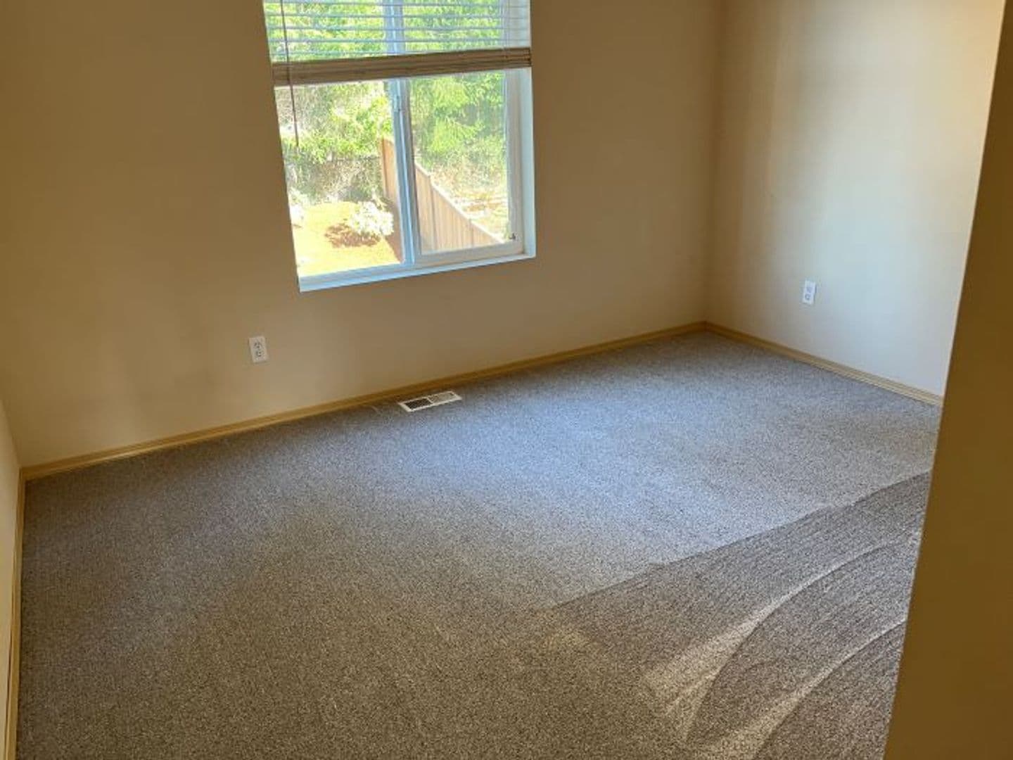 DuPont House: 1458 Brackenridge Avenue