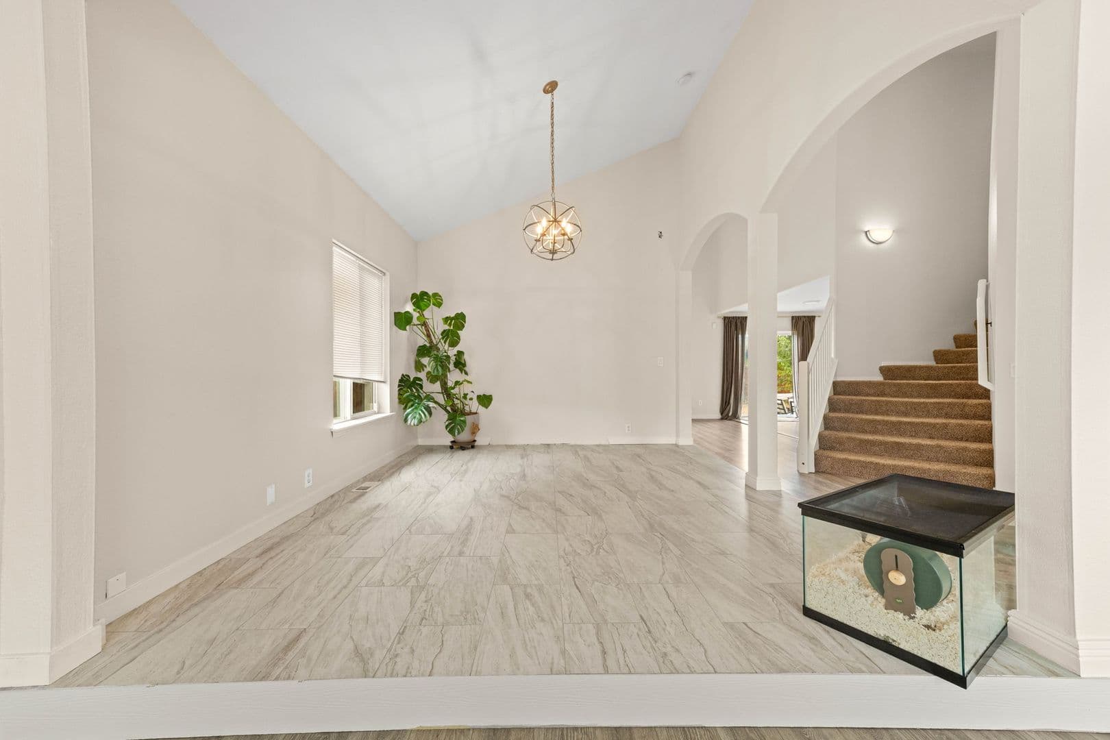 Yelm House: 16640 Rainier View DR SE