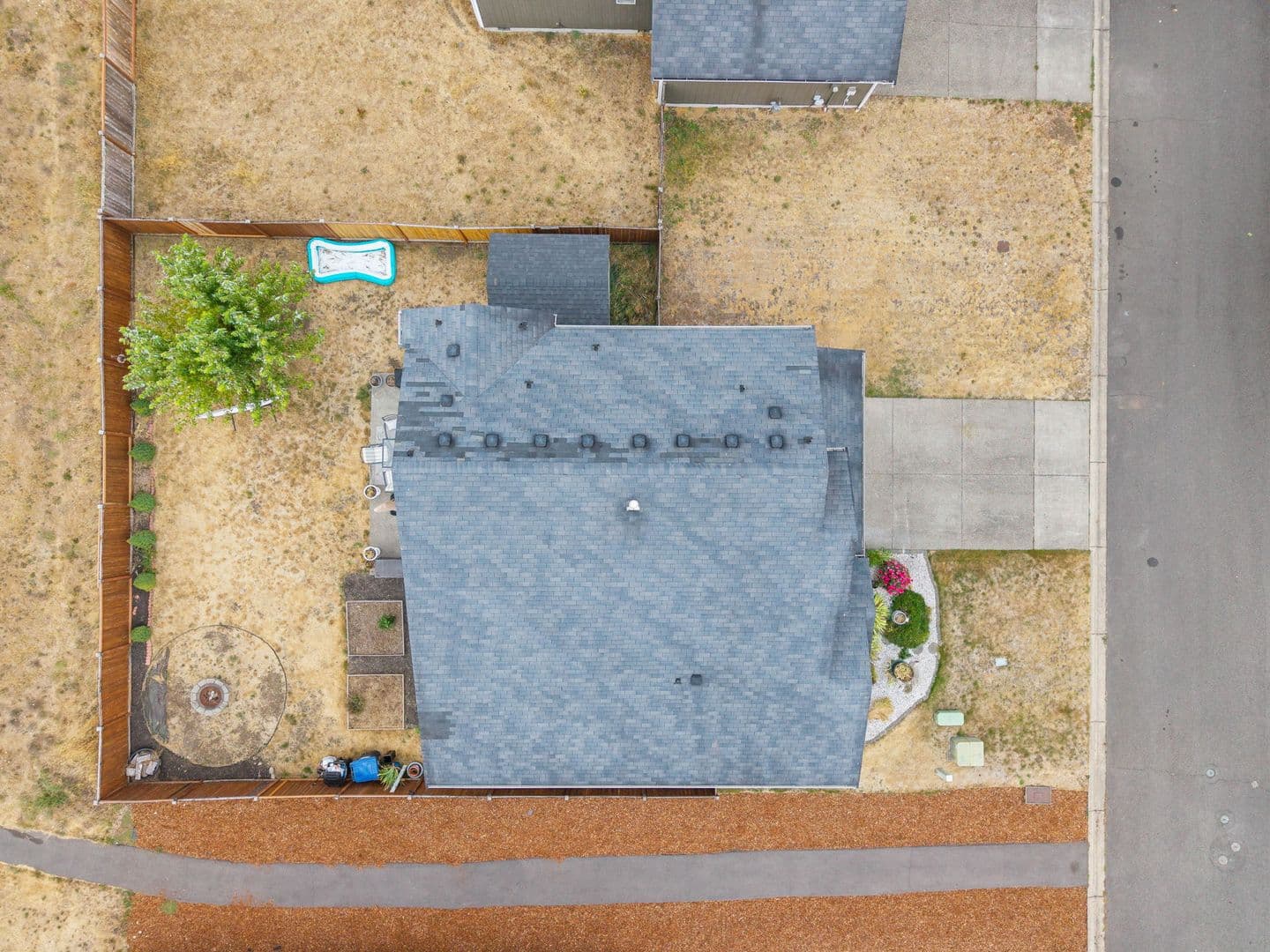 Yelm House: 16640 Rainier View DR SE