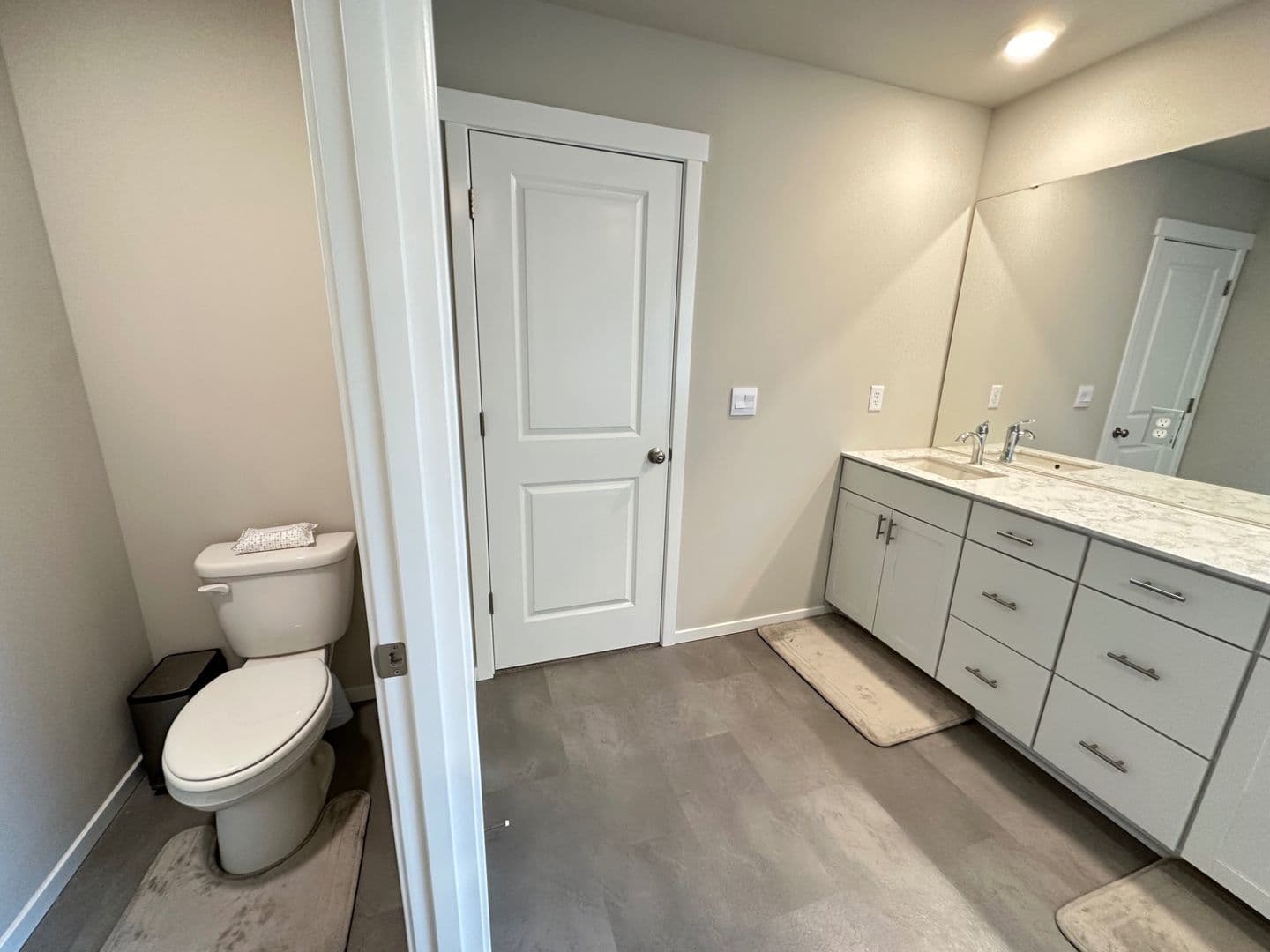Olympia House: 2406 Hyde CT NE