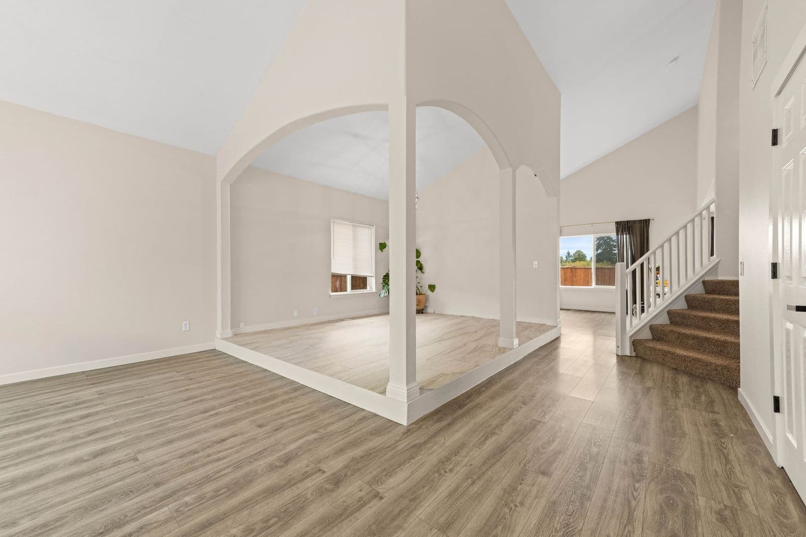 Yelm House: 16640 Rainier View DR SE