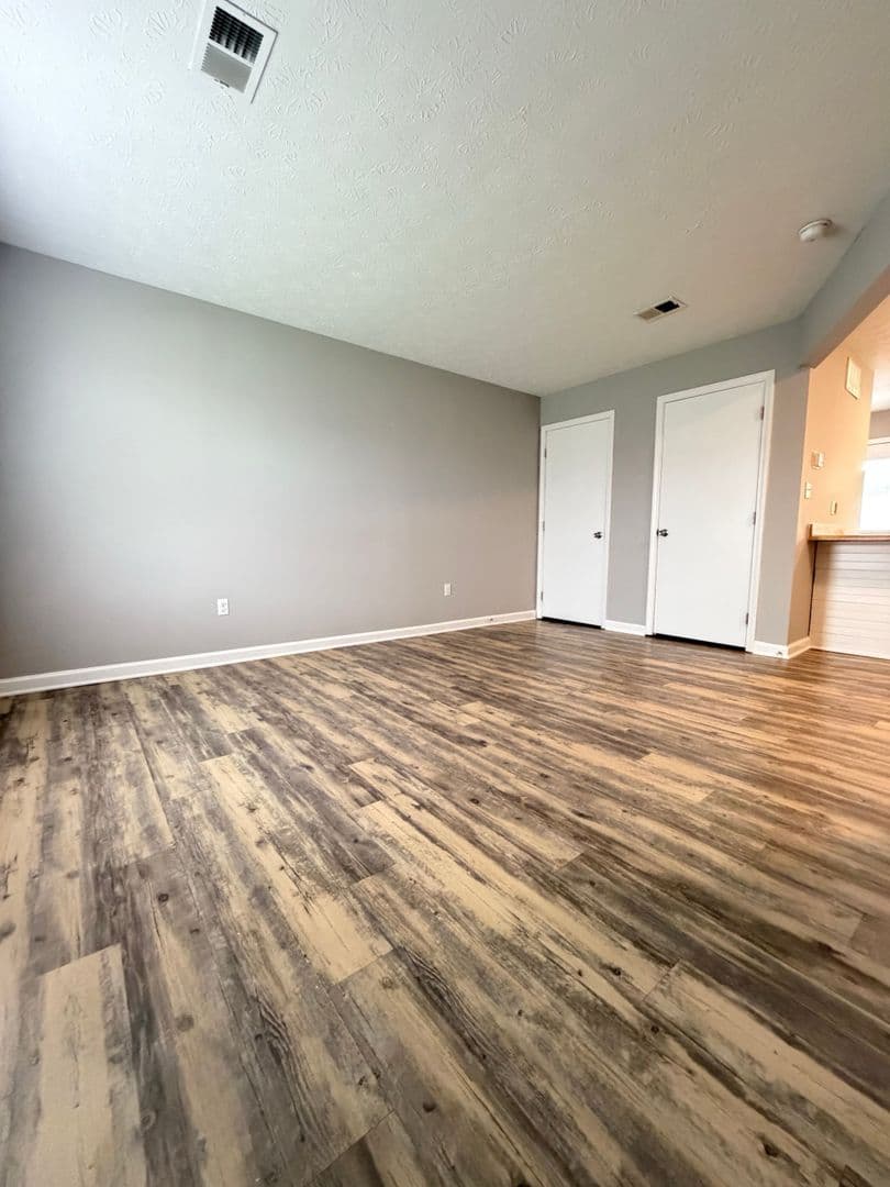 Richmond Apartment: 1022 Brandy Lane