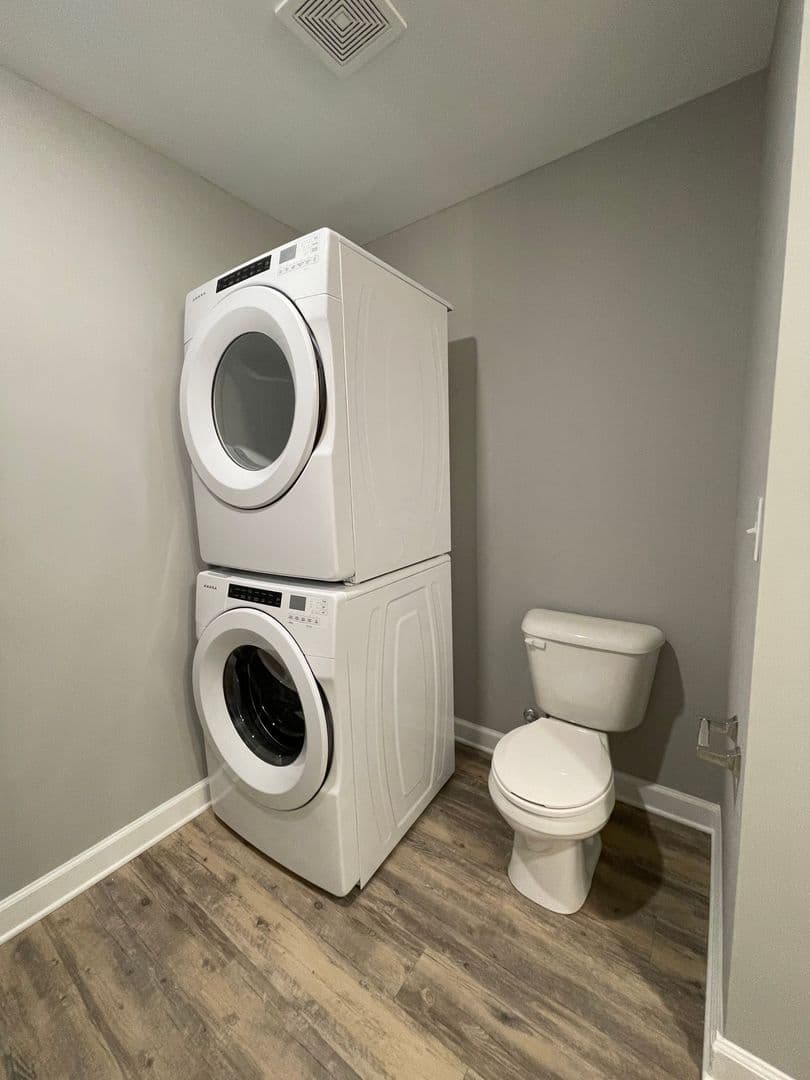 Winchester Apartment: 200 Hubbard