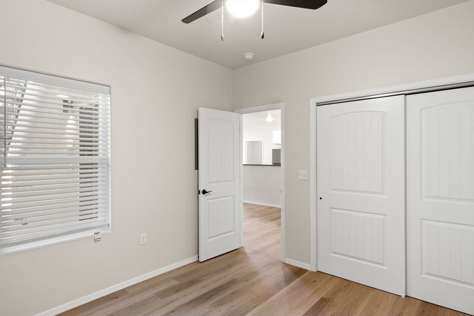 LAS CRUCES Apartment: 180 THREE CROSSES AVE