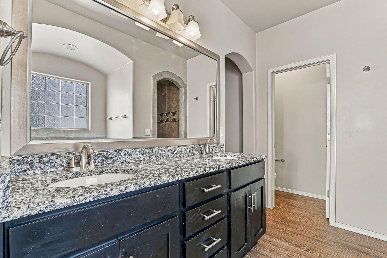 El Paso House: 12328 Joe Gomez