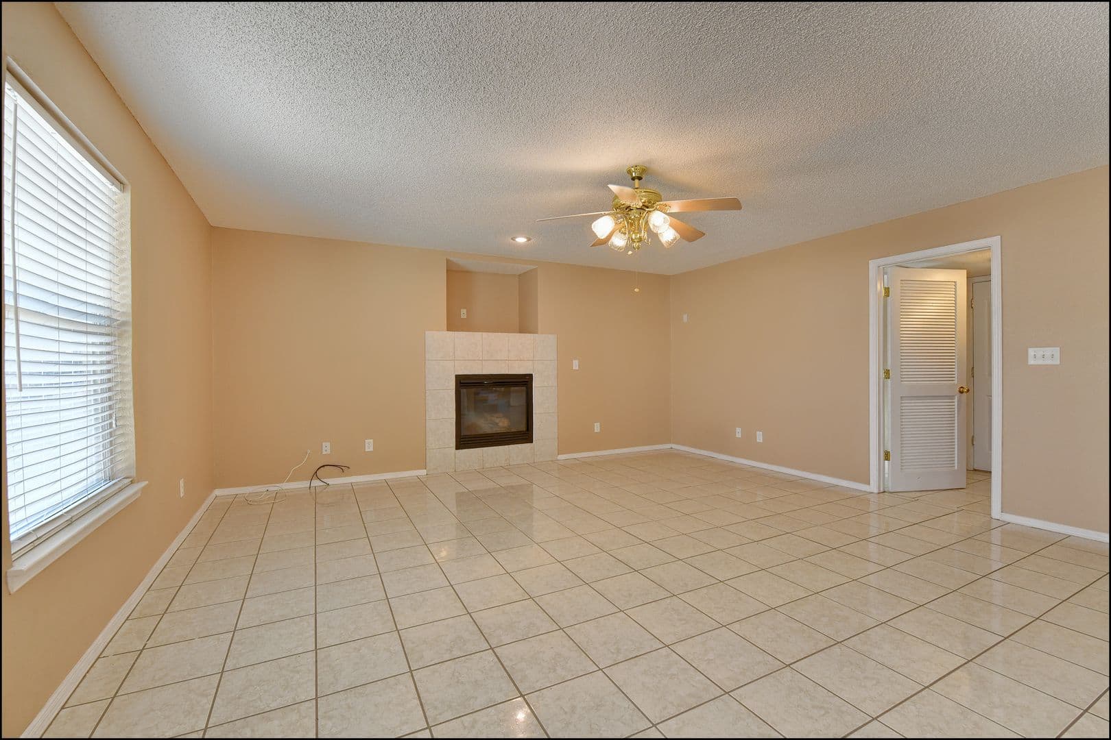 El Paso House: 1212 Olga Mapula