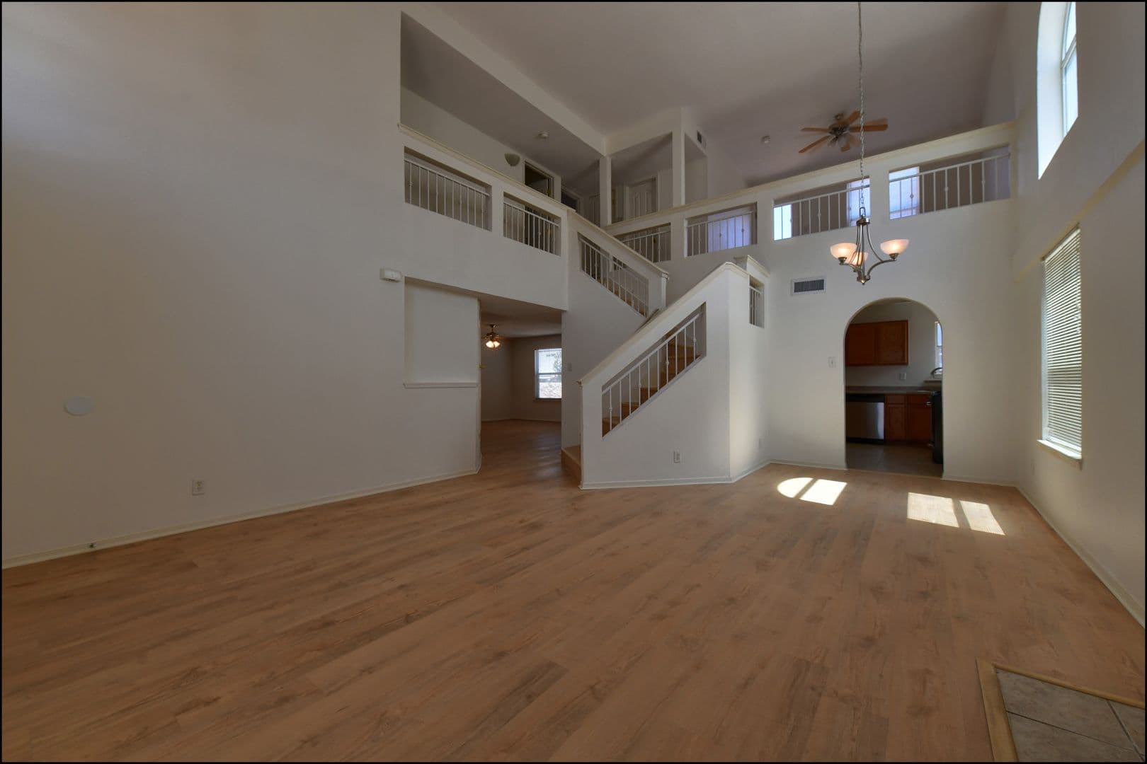 El Paso House: 253 Summerbrooke