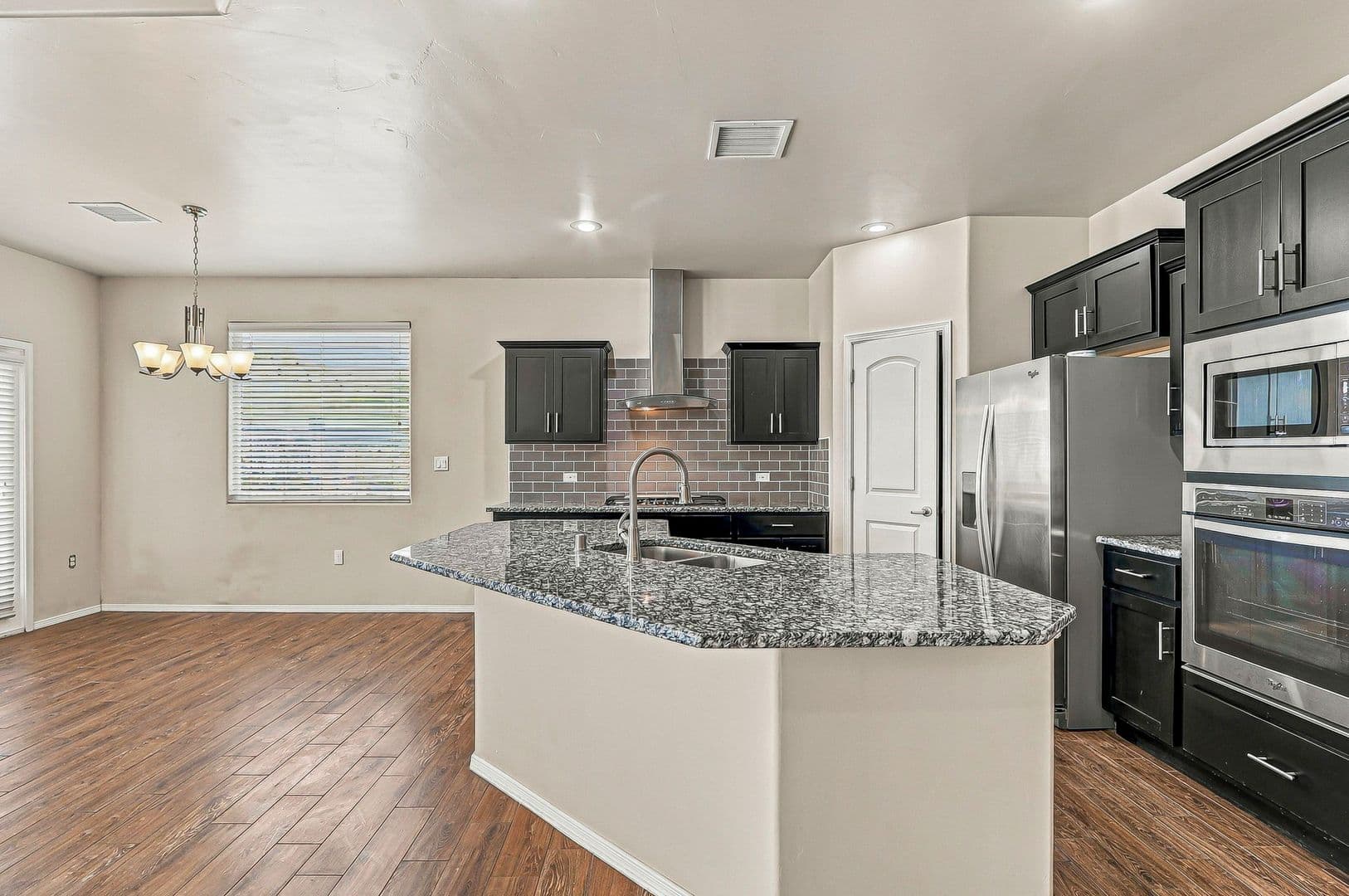 El Paso House: 12328 Joe Gomez