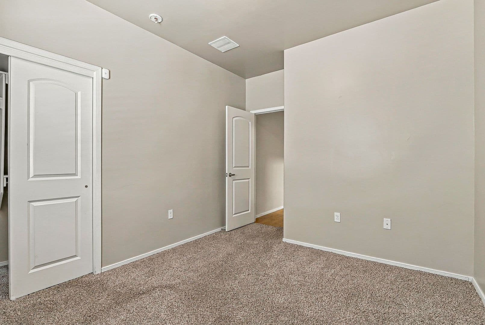El Paso House: 12328 Joe Gomez