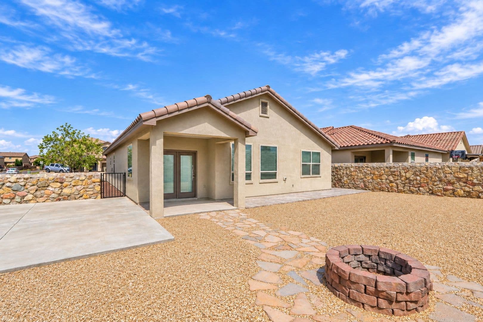 El Paso House: 12328 Joe Gomez