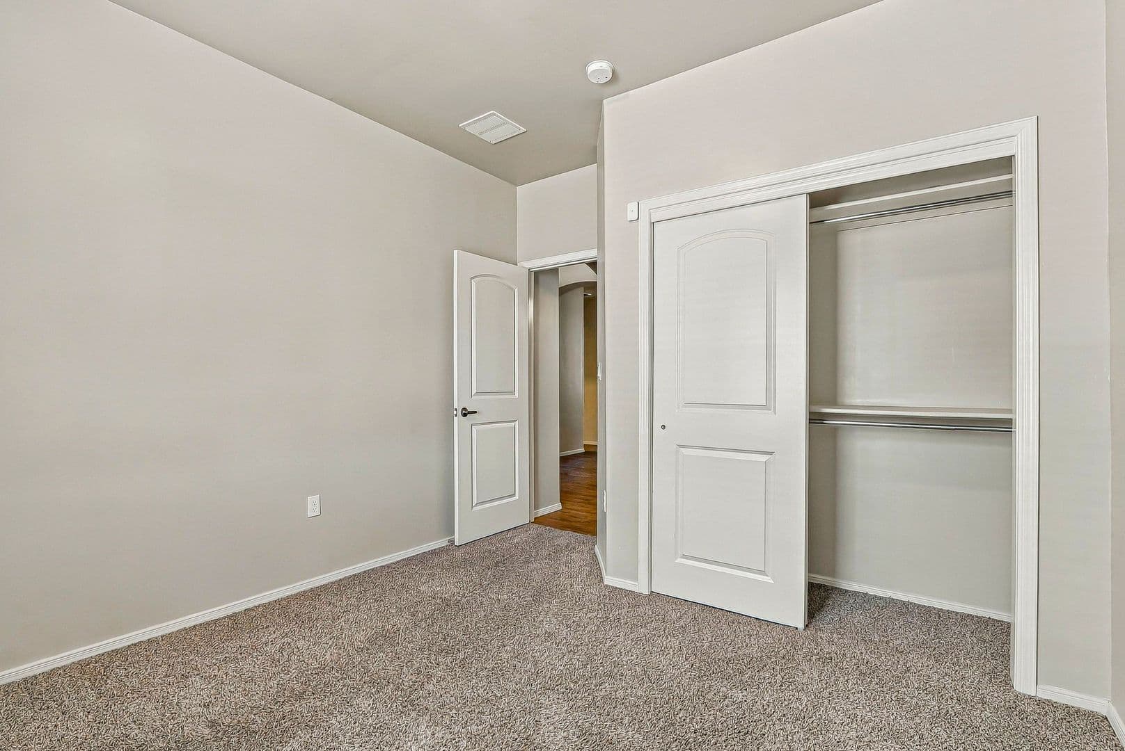 El Paso House: 12328 Joe Gomez