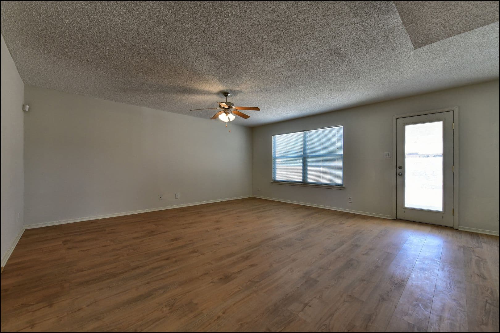 El Paso House: 253 Summerbrooke