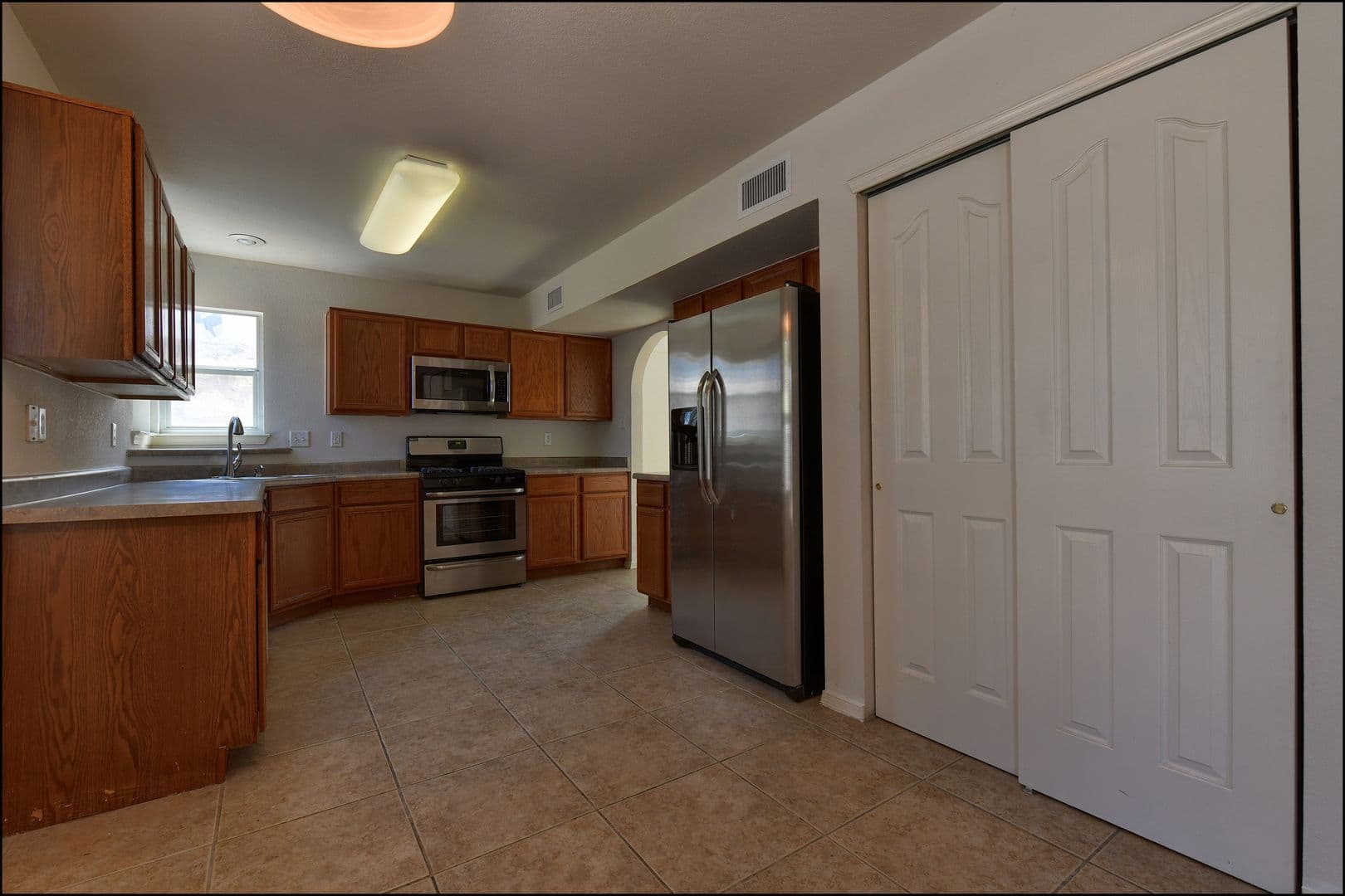 El Paso House: 253 Summerbrooke