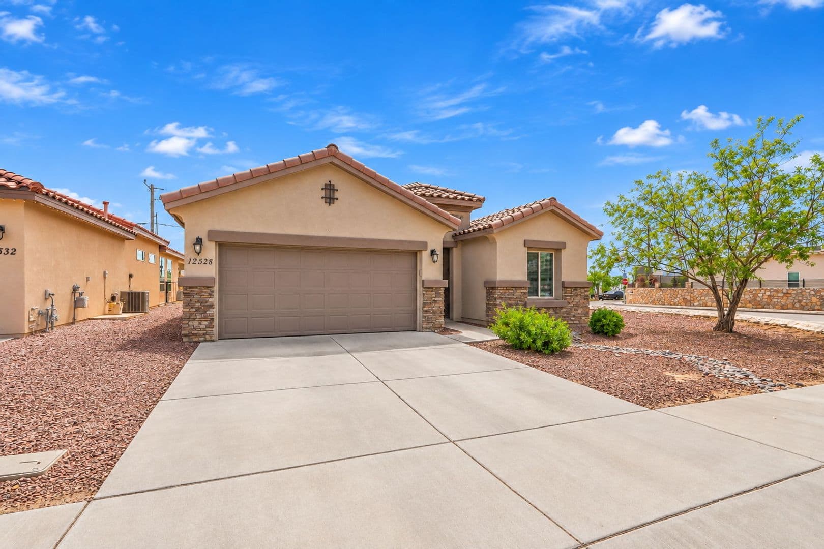 El Paso House: 12328 Joe Gomez