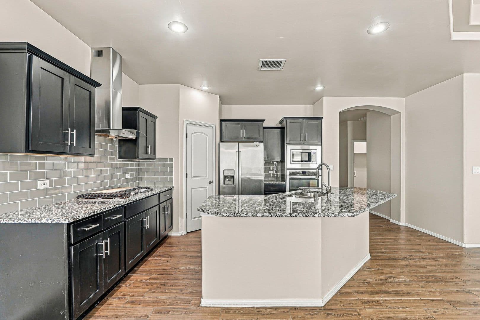 El Paso House: 12328 Joe Gomez