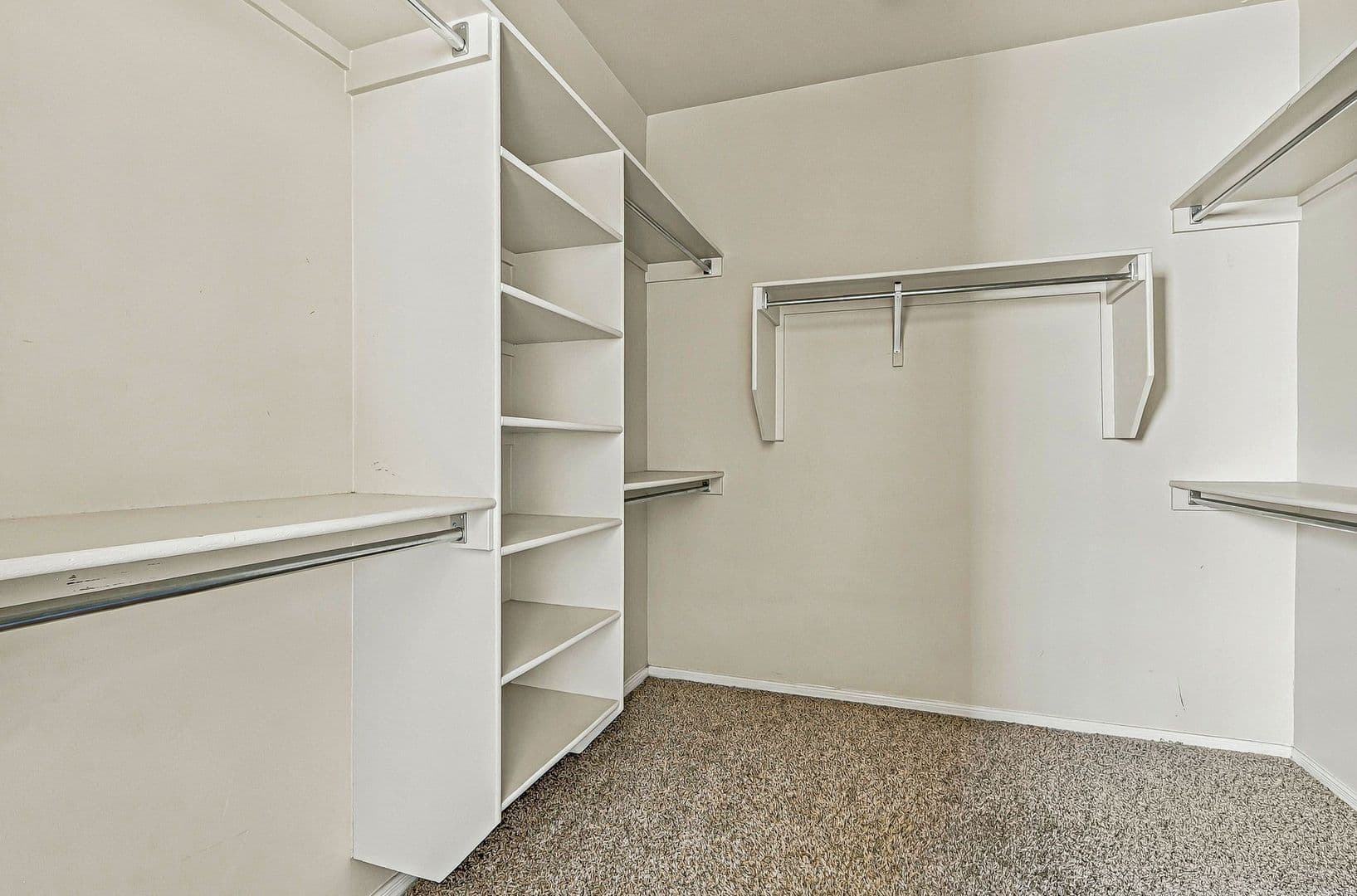 El Paso House: 12328 Joe Gomez