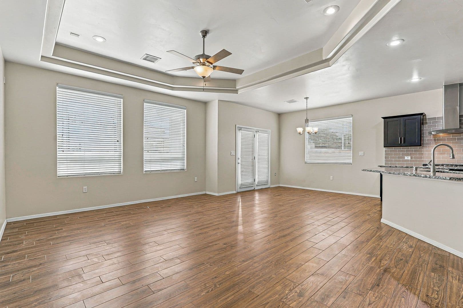 El Paso House: 12328 Joe Gomez