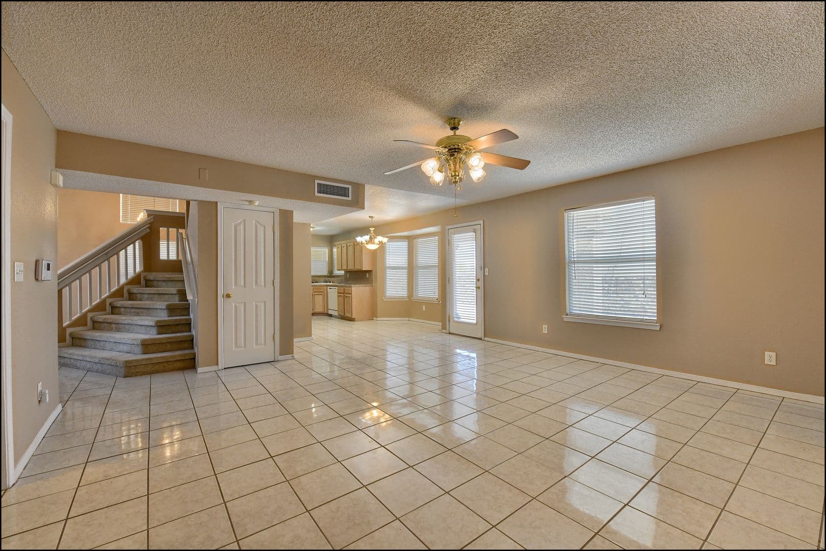 El Paso House: 1212 Olga Mapula