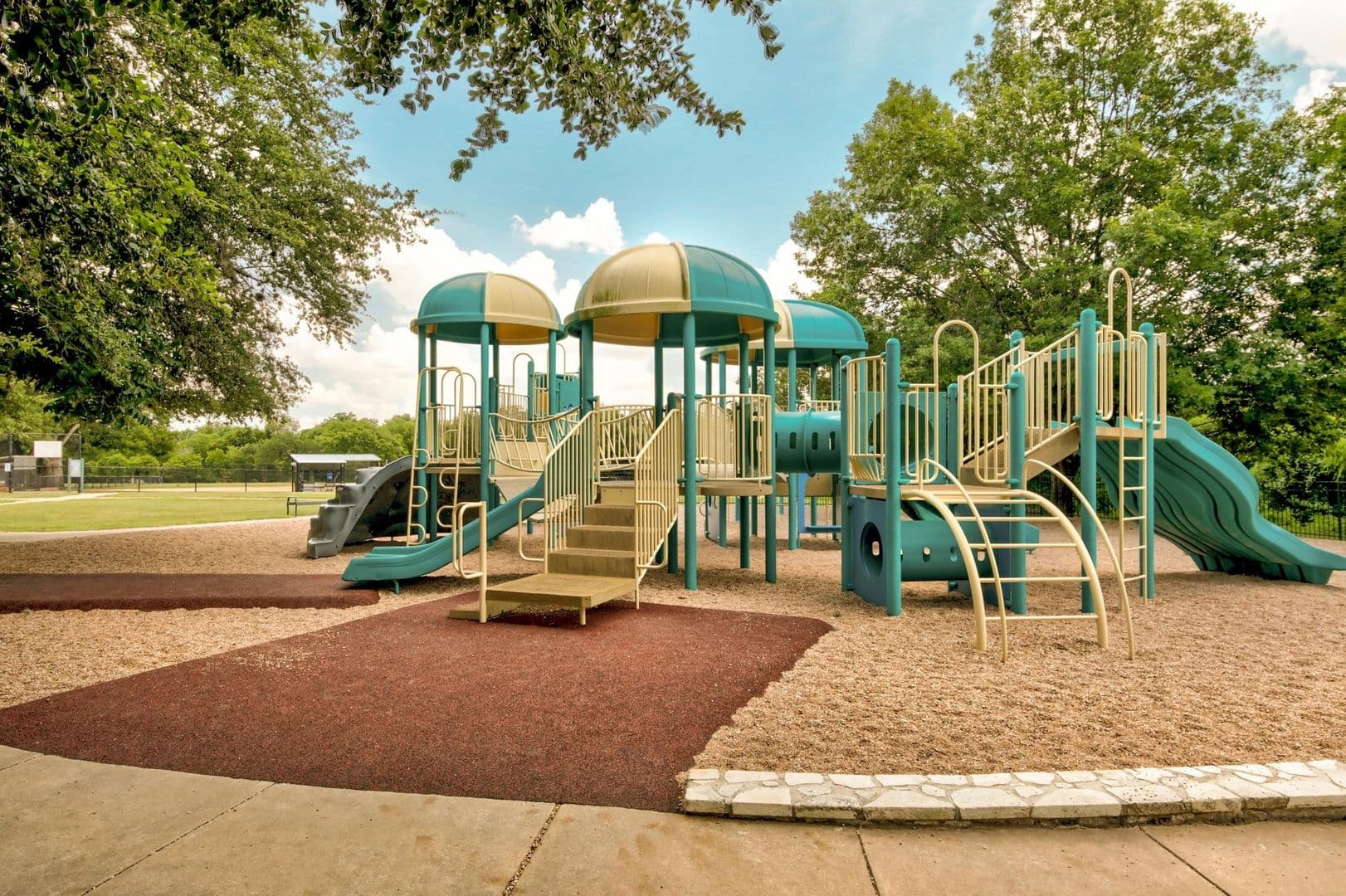 Leander House: 2807 Winslow Dr